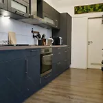 Buchholzer Strasse 1 Apartment *